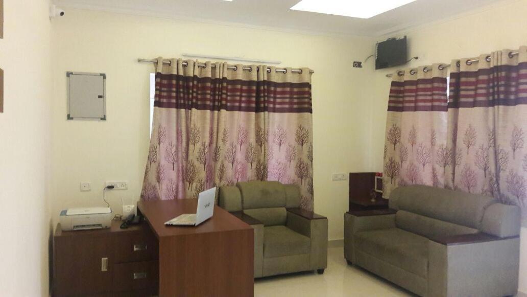 7 Hills Service Apartments Chennai Exterior photo